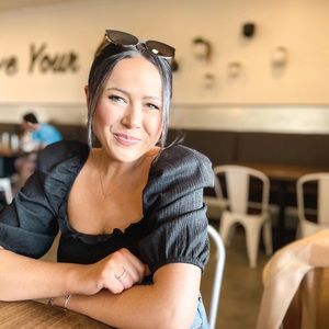 Meet your Posher, Abby